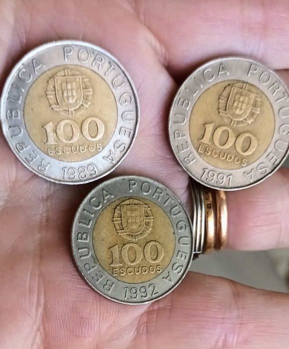 Moedas de Portugal: 100$00- 1989/91/92 ; 200$00 - 1991