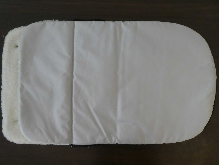 Zimowy śpiworek do wózka gondoli jasnobeżowy bardzo ciepły