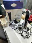 PlayStation 5 (CFI-1016A) z oryginalnymi akcesoriami i grami!