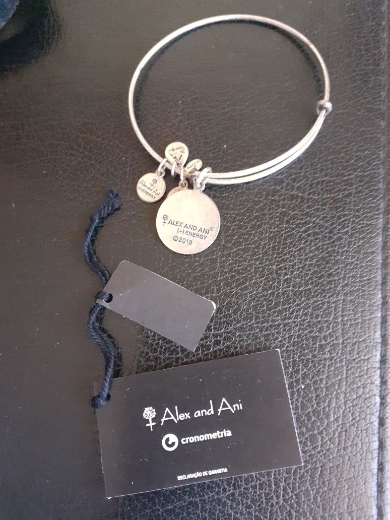 Pulseira original Alex and Ani