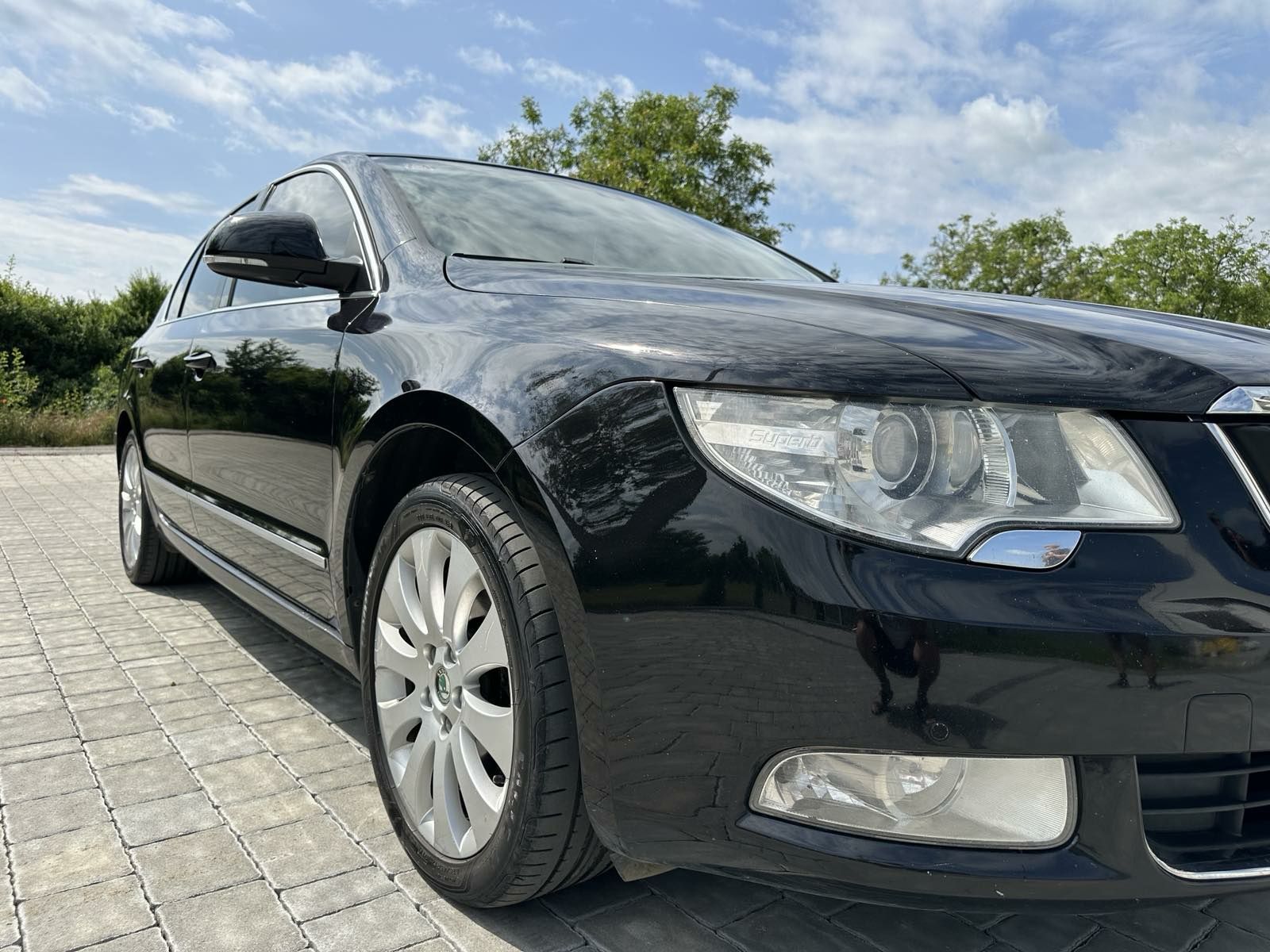 Škoda Superb 2011  automat
