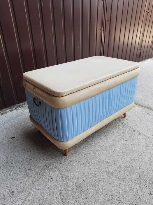 kufer  na zabawki     /  593