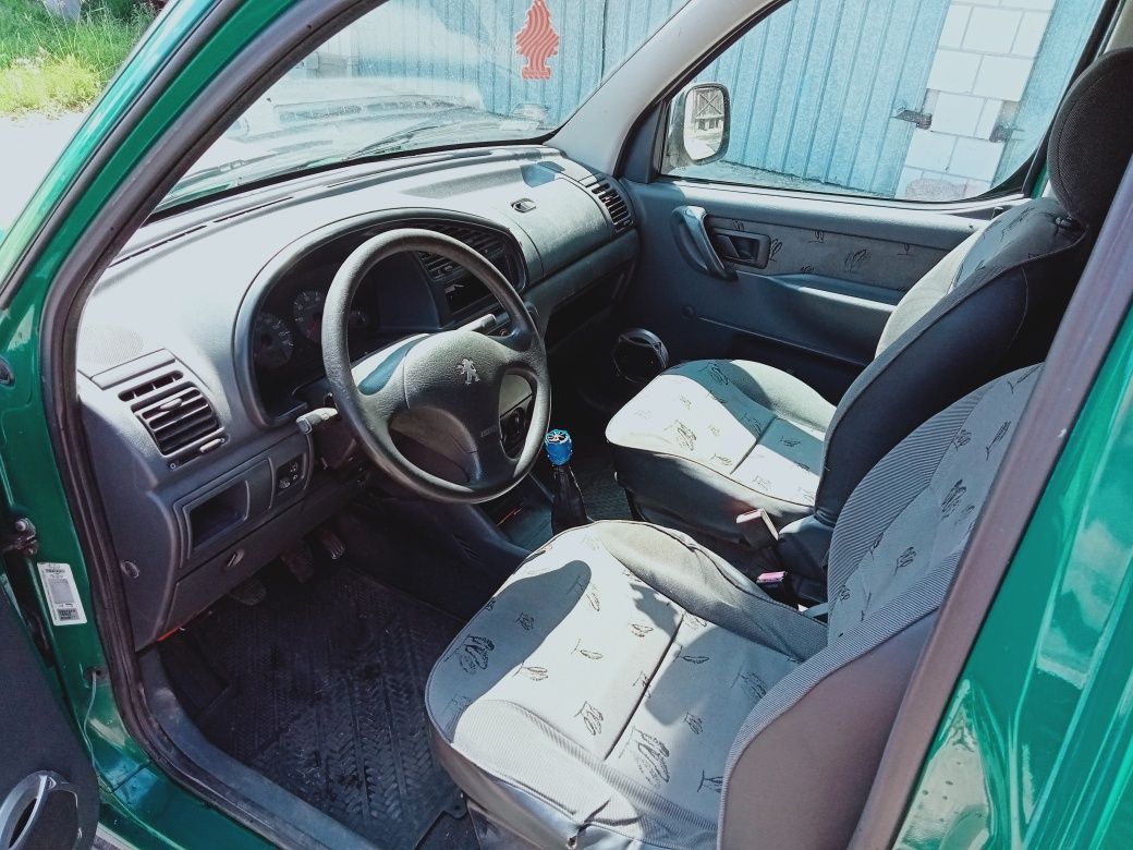 Peugeot Partner 1.4 MPi Salon Polska