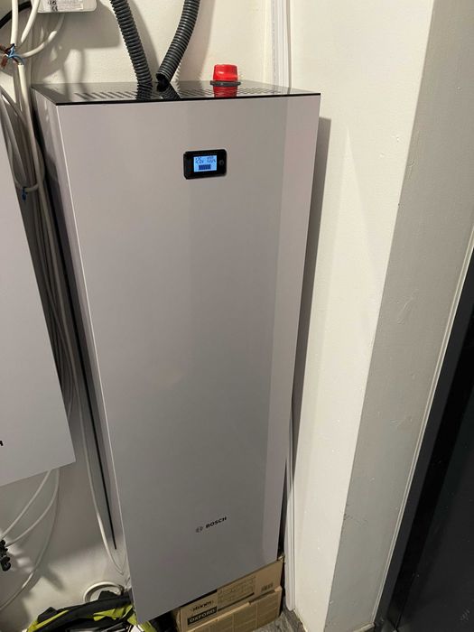 Magazyn energii 48V 4x120Ah (24V lub 12V można przepiąć połączenie).