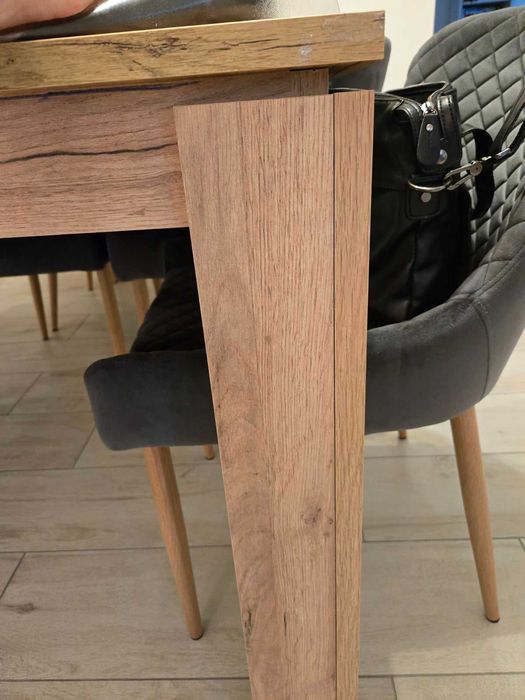 Стіл обідній LINTRUP 90x190/280см + 8 стільців  Б/В (в хорошому стані)