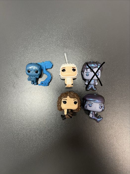 stranger things funko pop kinder