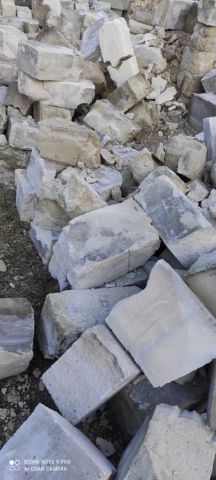 Віддам биті піноблоки