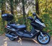 Piaggio X8 200 Transport raty