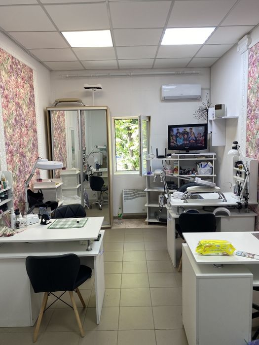 Продам успішну навчальну студію краси