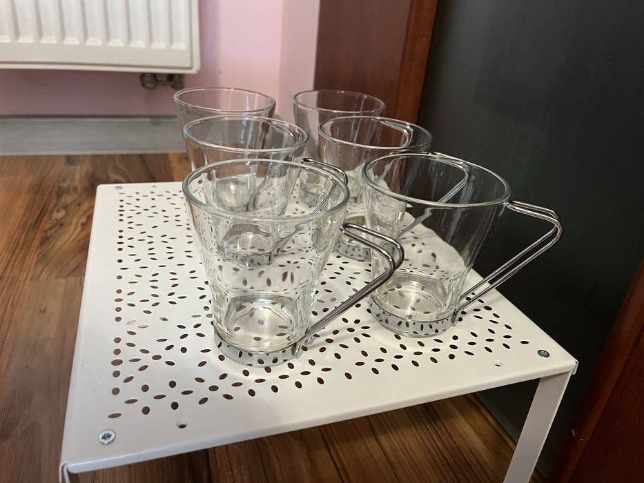 6 szklaneczek z metalowym uchwytem