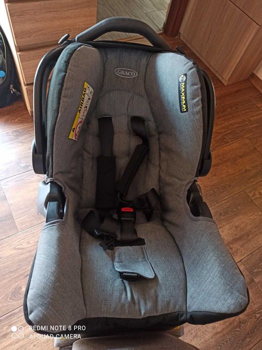 Fotelik + baza Graco Snugfix  0-13kg TEST ADAC