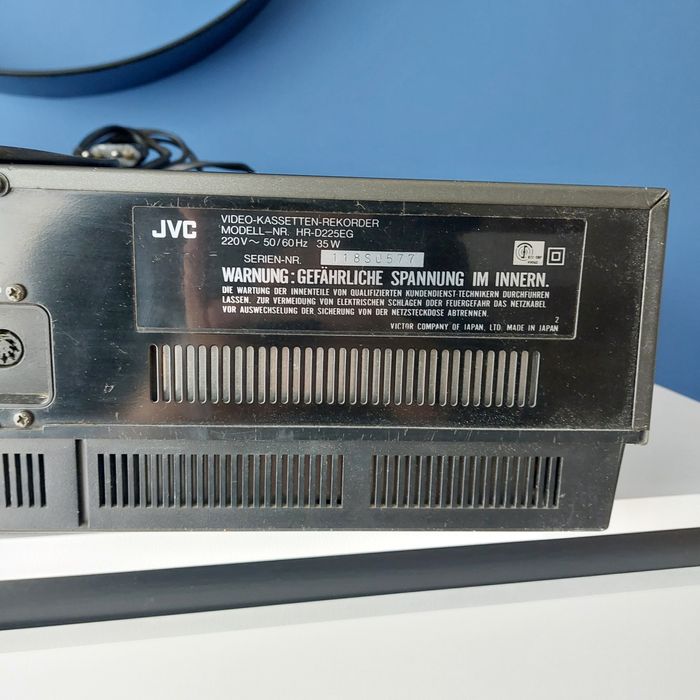 Nagrywarka kaset VHS JVC HR-D225EG USZKODZONA