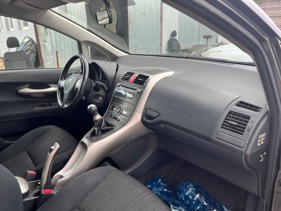 Toyota auris I 1,6 124km komputer zestaw startowy