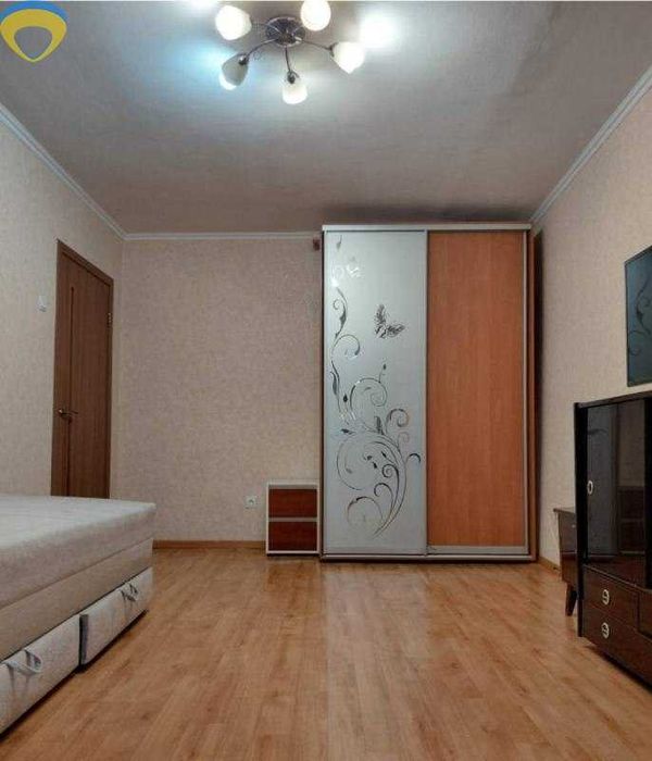 Продам затишну 1-кімнатну квартиру на Таїрова!