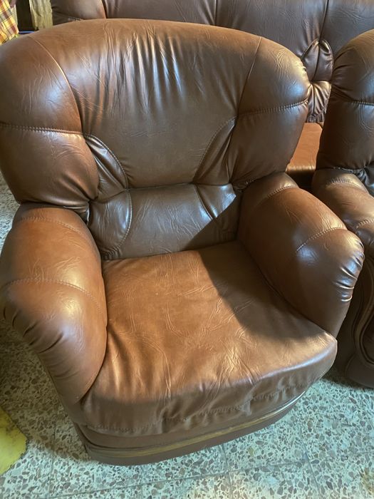 Sofa de sala em estado novo