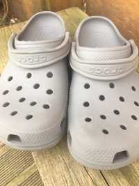 Crocs 37/38 Cinza novas