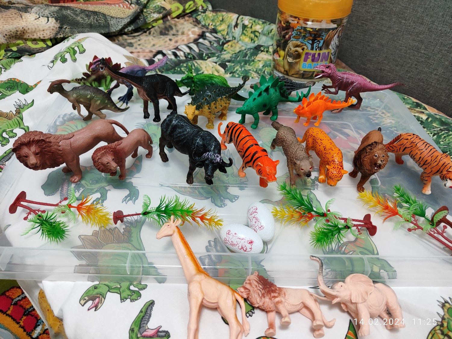 Продам фігурки тварин і динозаврів,дивіться інші мої оголошення
