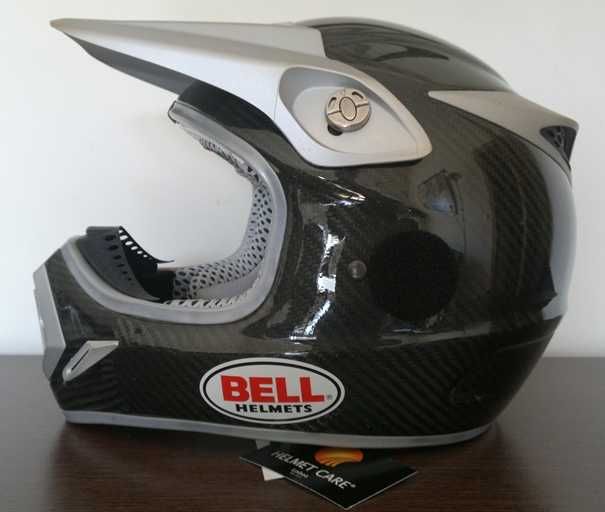 LIMPEZA, MANUTENÇÃO, RESTAURO E PERSONALIZAÇÃO DE CAPACETES