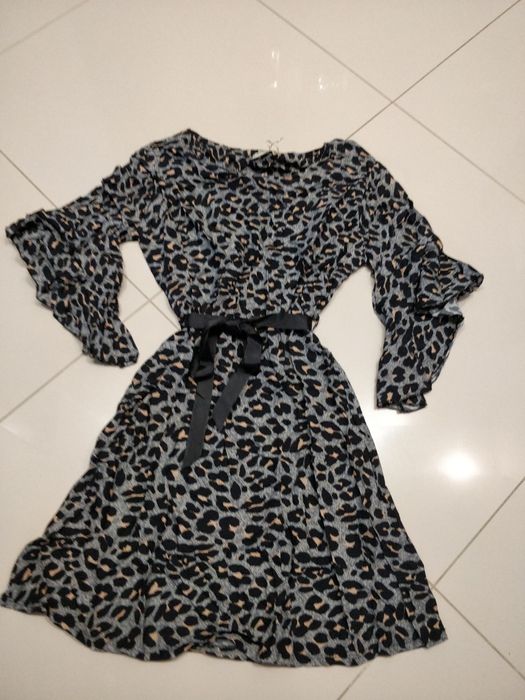 Sukienka w panterkę