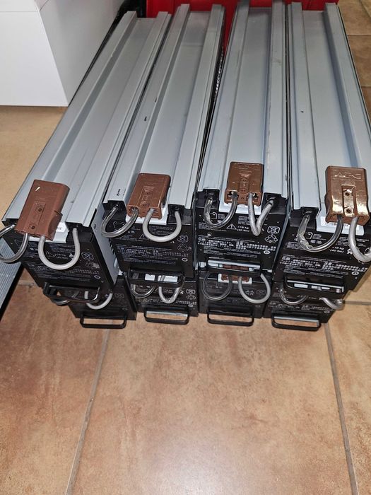 APC Smart-UPS RT 15kVA RM 230V bez akumulatorów