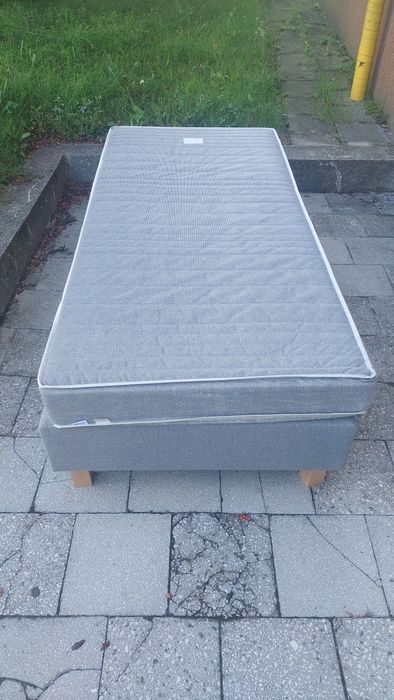 Łóżko kontynentalne 90 x 200 cm