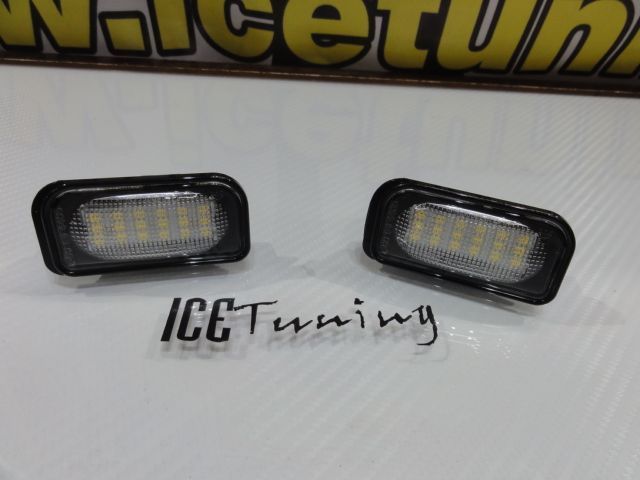 Suporte de lâmpada de matricula com led branco para Mercedes Classe C W203, CLK A209, W209, SL R230, Chrysler Crossfire coupe &amp; Cabrio 03-07