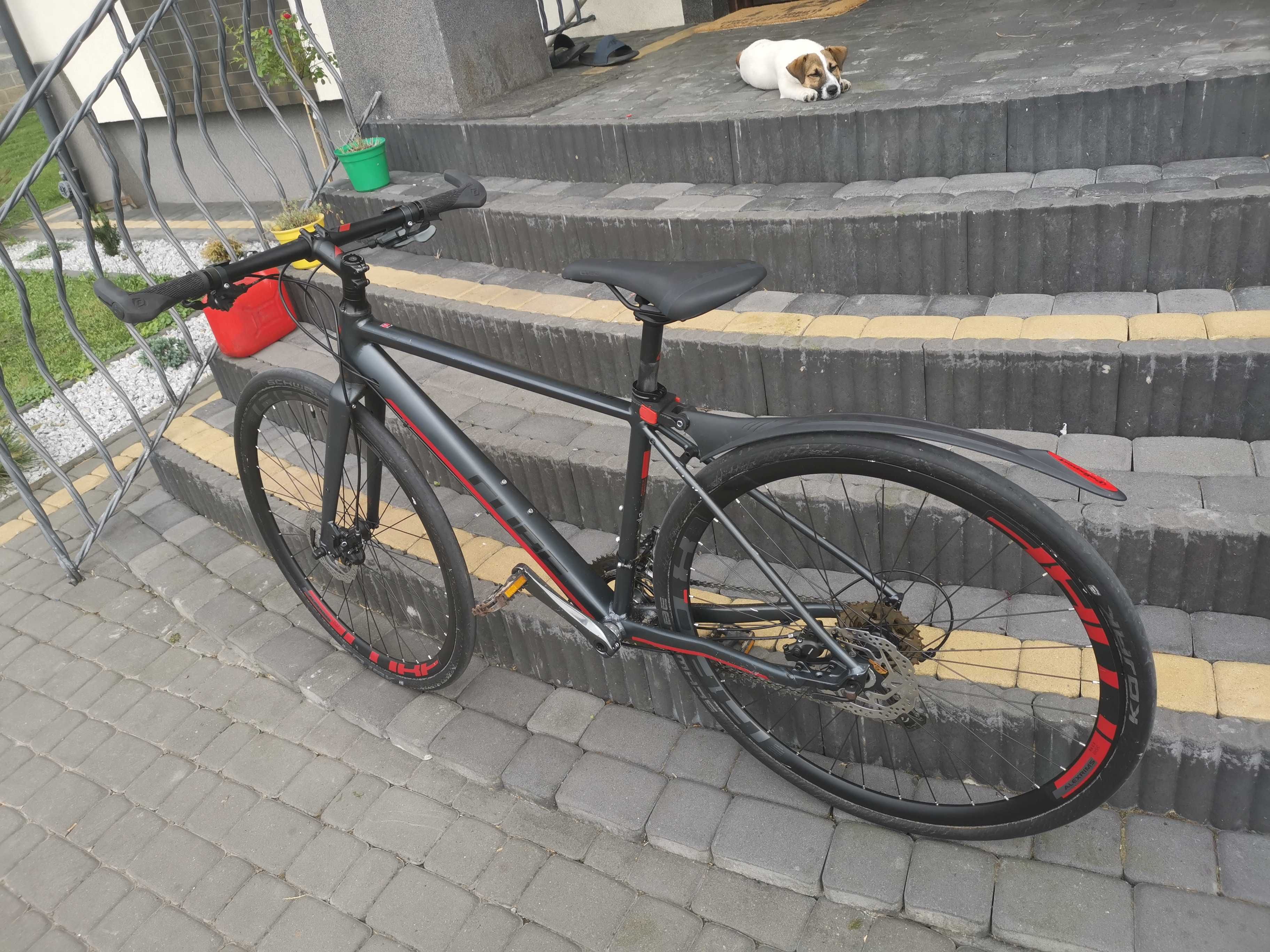Rower Cube SL ROAD PRO 28 " cali 2022  rama 50 r. Szybki i leciutki …
