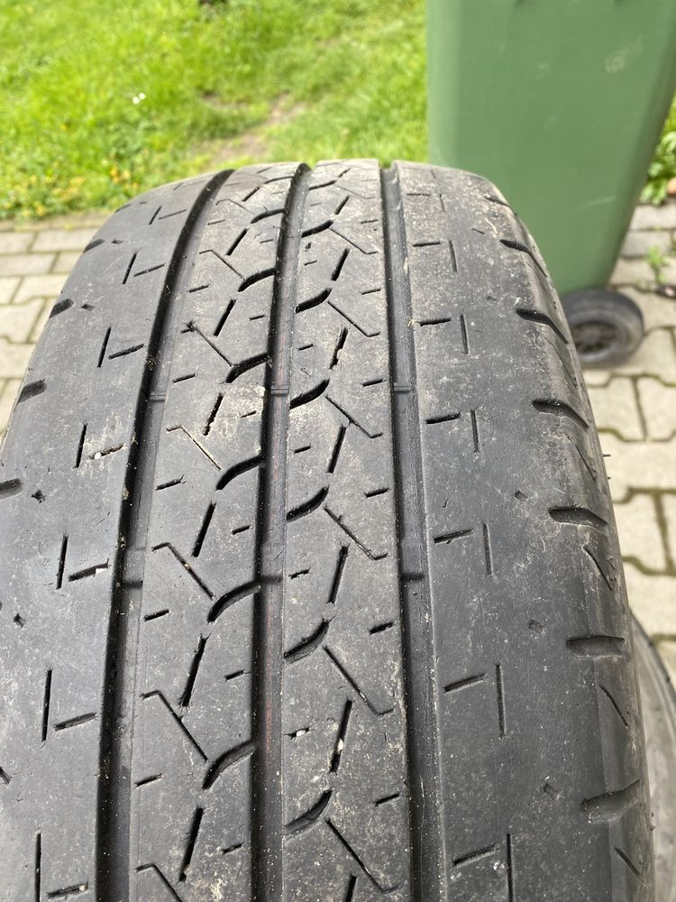 Opny lenie 215/60 R16C Bridgestone / Kumho