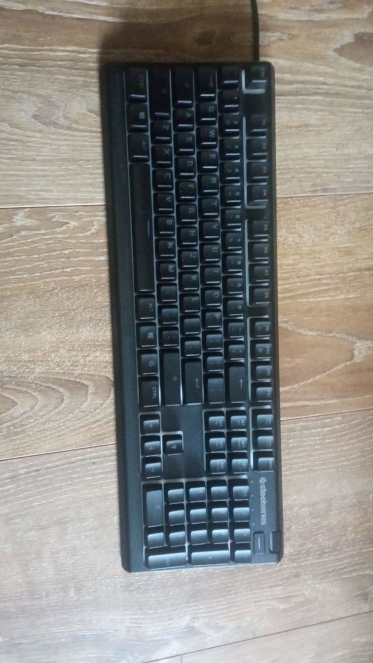 Klawaitura steelseries Apex 3