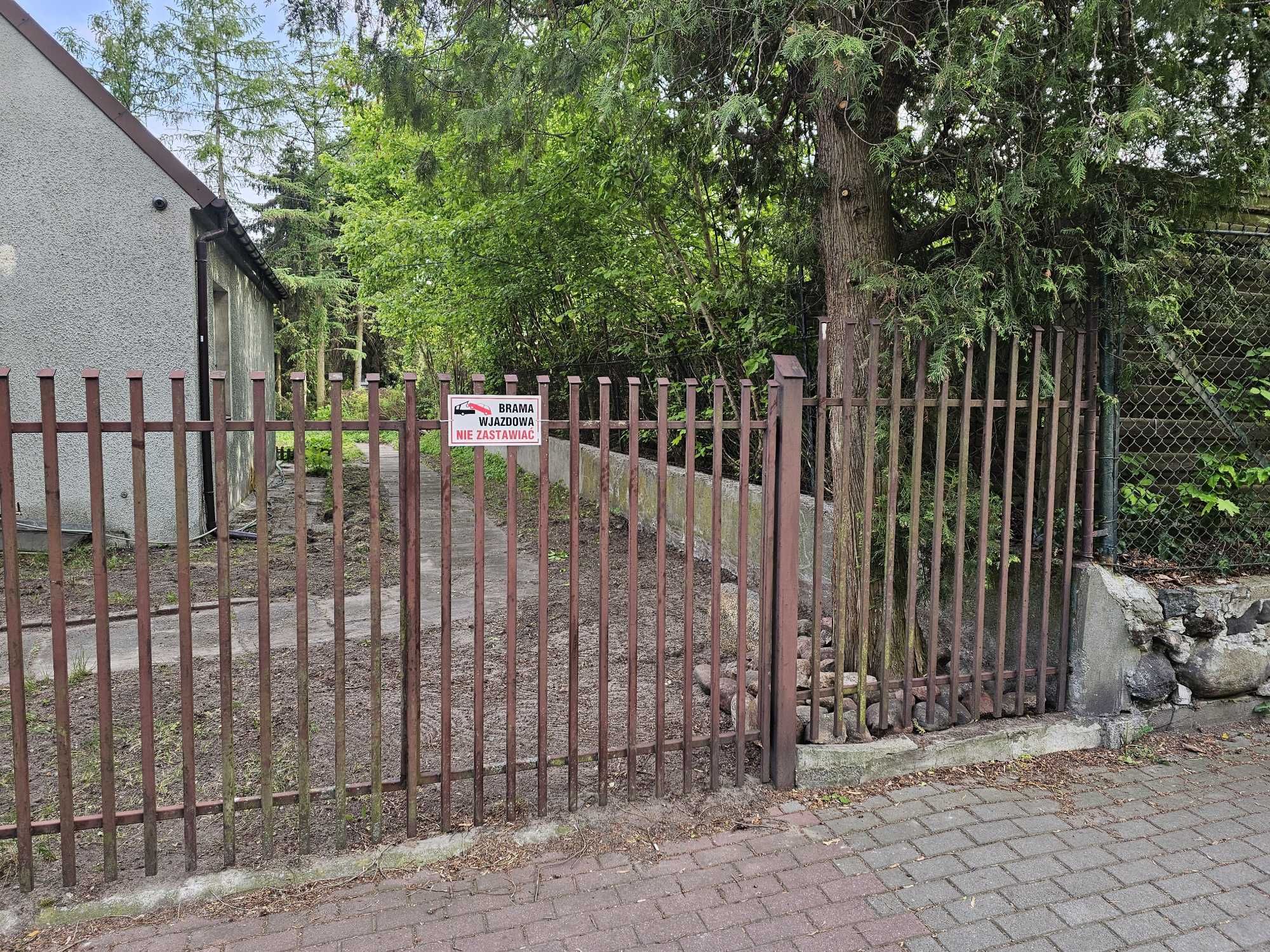 Bezpośrednio! Blisko metra! Z zapleczem dla pracowników