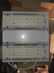 Lampa do hali przemysłowej projektor halogen Trilux