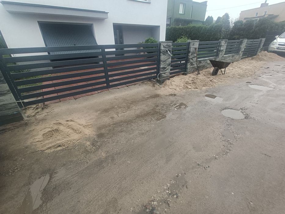 Brama wjazdowa skrzydłowa furtka bramy ogrodzenia panelowe