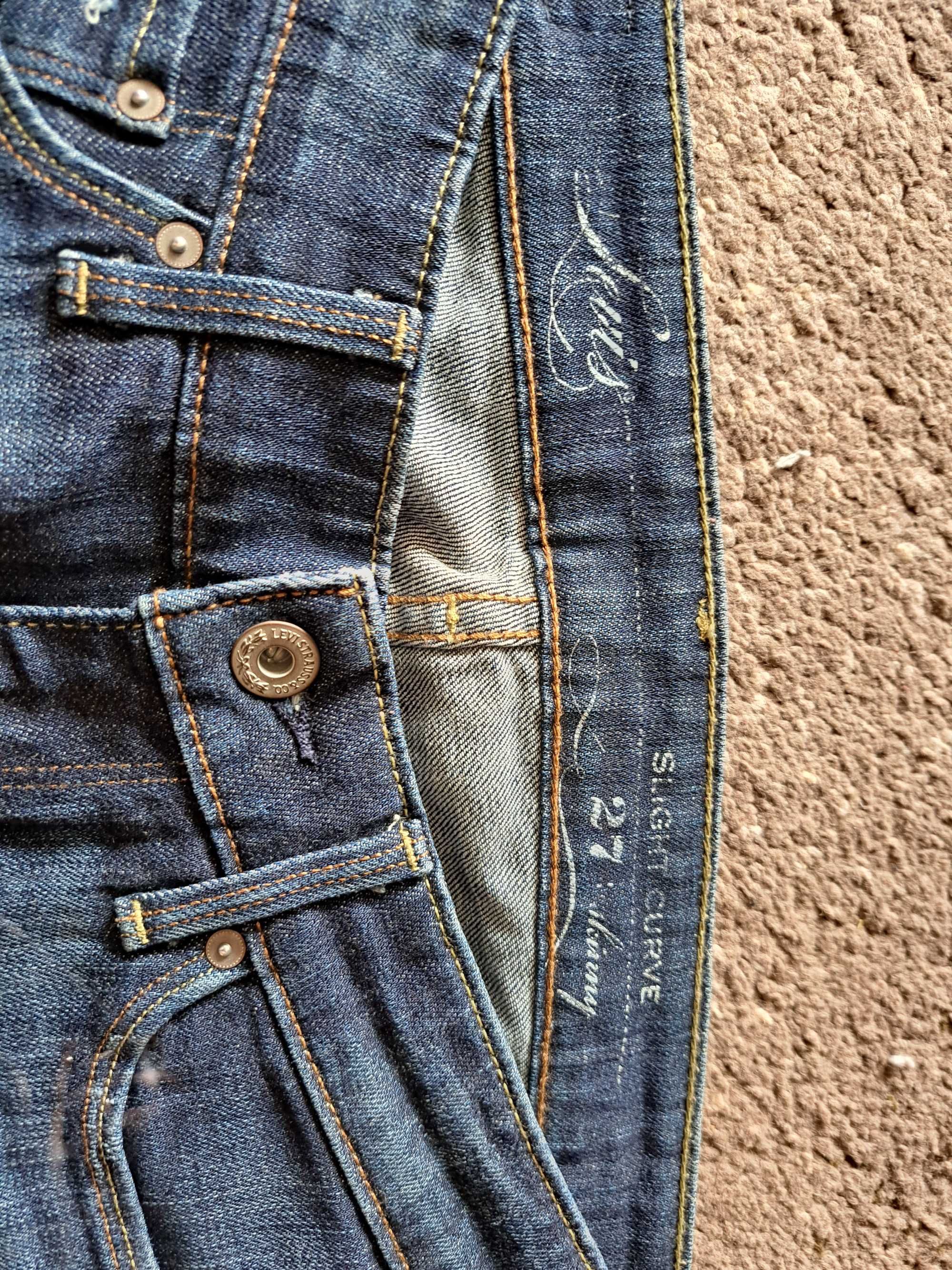 Sprzedam spodnie Levis 36
