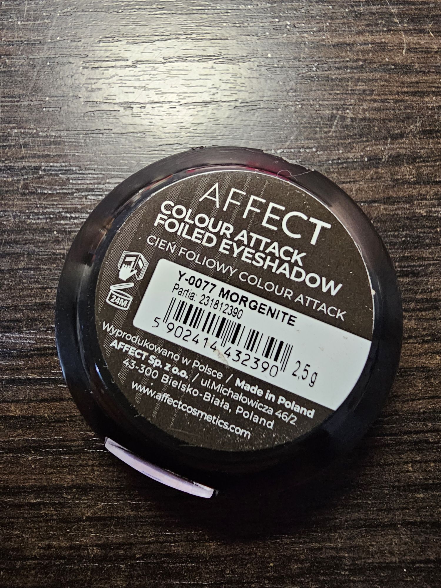 Affect - Colour Attack Foiled Eyeshadow. Pojedynczy cień do powiek