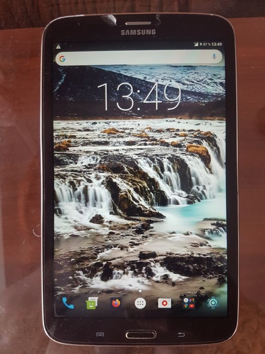 Планшет Samsung Galaxy Tab 3 SM-T311 8" 3G 16Gb