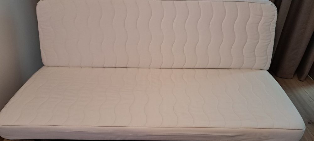 Sofa Nyhamn 3 os z pokrowcem i skrzynią