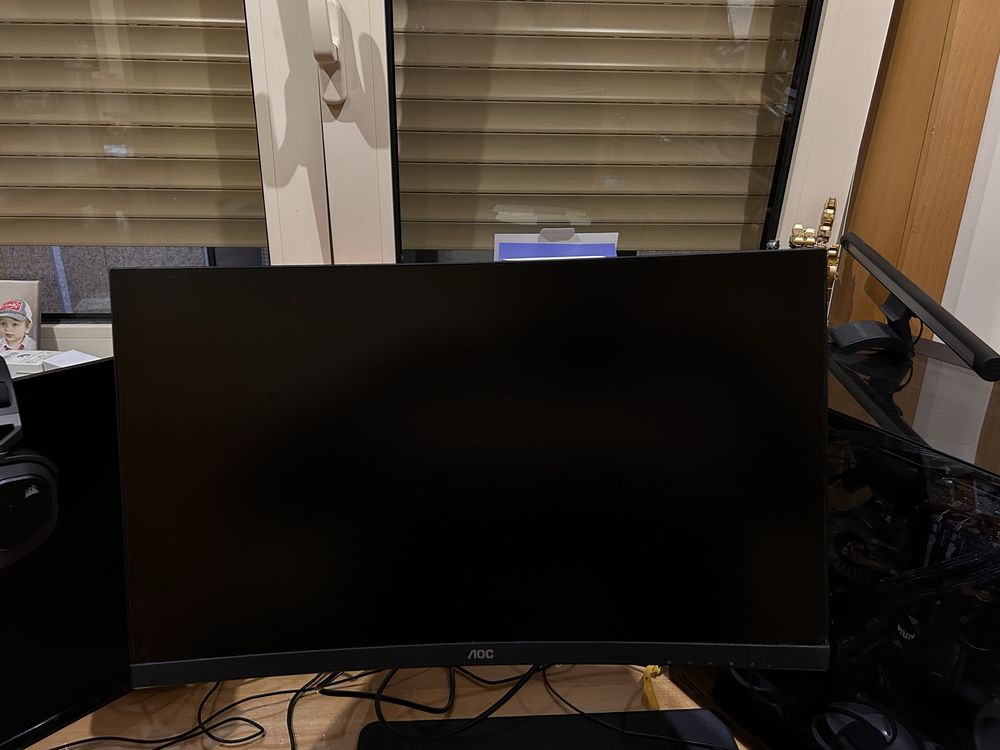 Monitor Gaming AOC G4 C27G4ZXE (27'' - FullHD - 0,3 ms - 280 Hz)