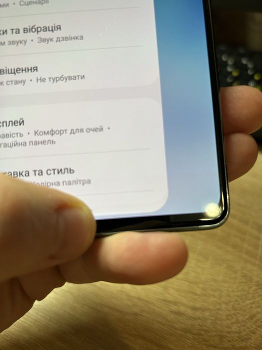 Samsung s20fe 8/256 на Snapdragon