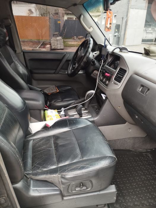 Mitsubishi pajero wagon 2004 року 3.2 дизель автомат