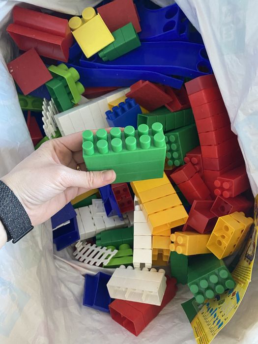 Коробка игрушек, конструктор