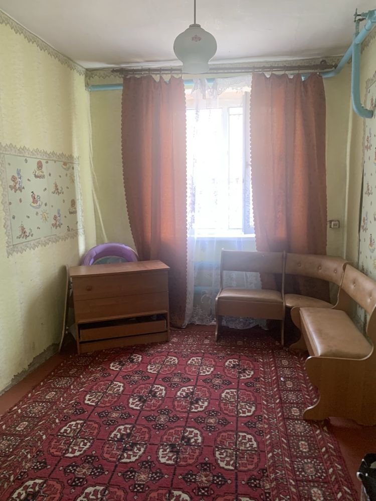 Продам будинок поряд з містом !!