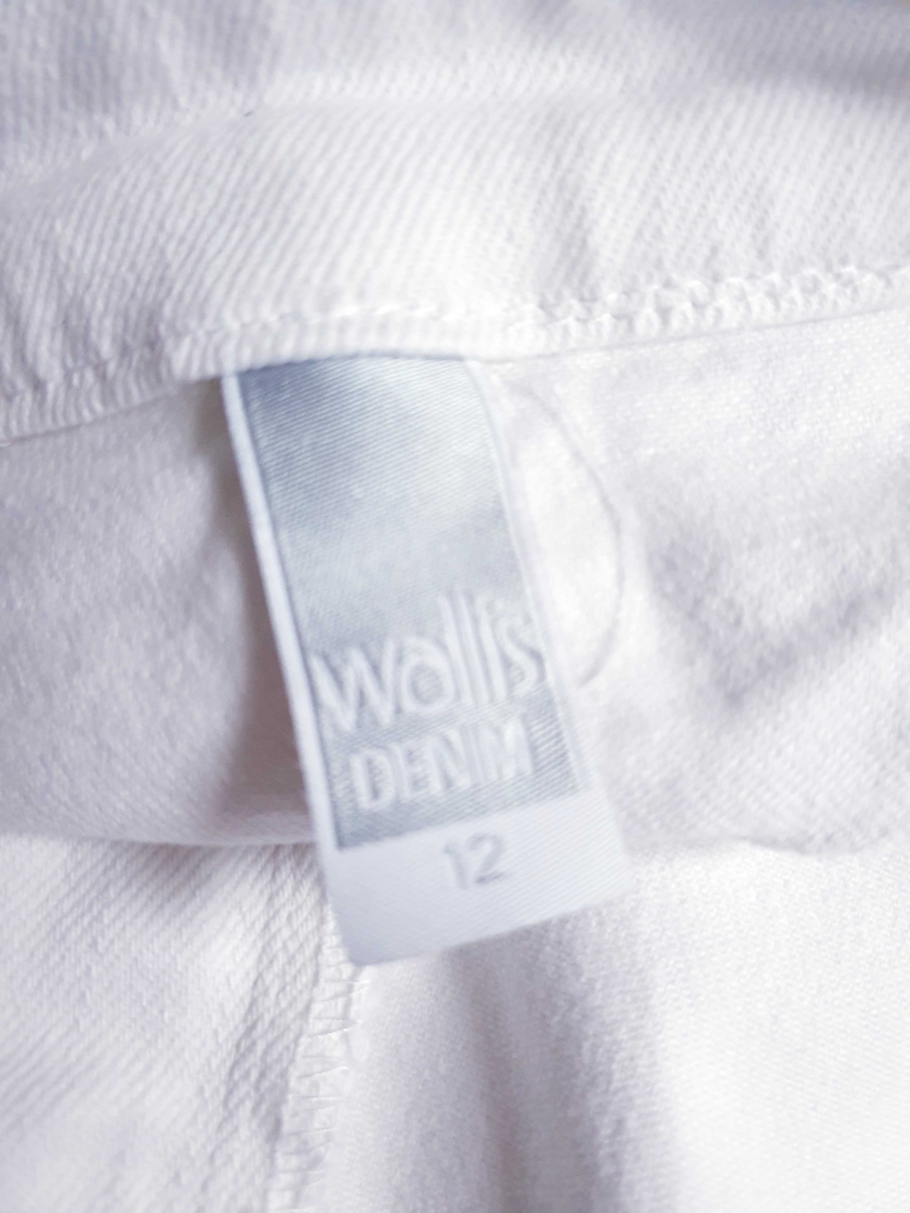 Białe spodnie dżinsowe dżinsy jeansy Wallis 38 40