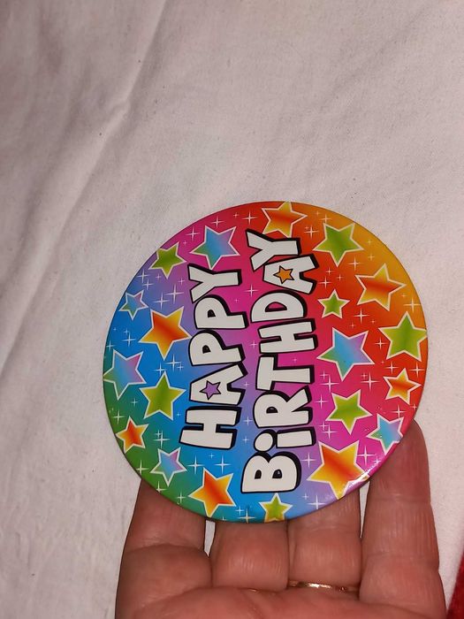 подарок значок металл с днем рождения happy birthday