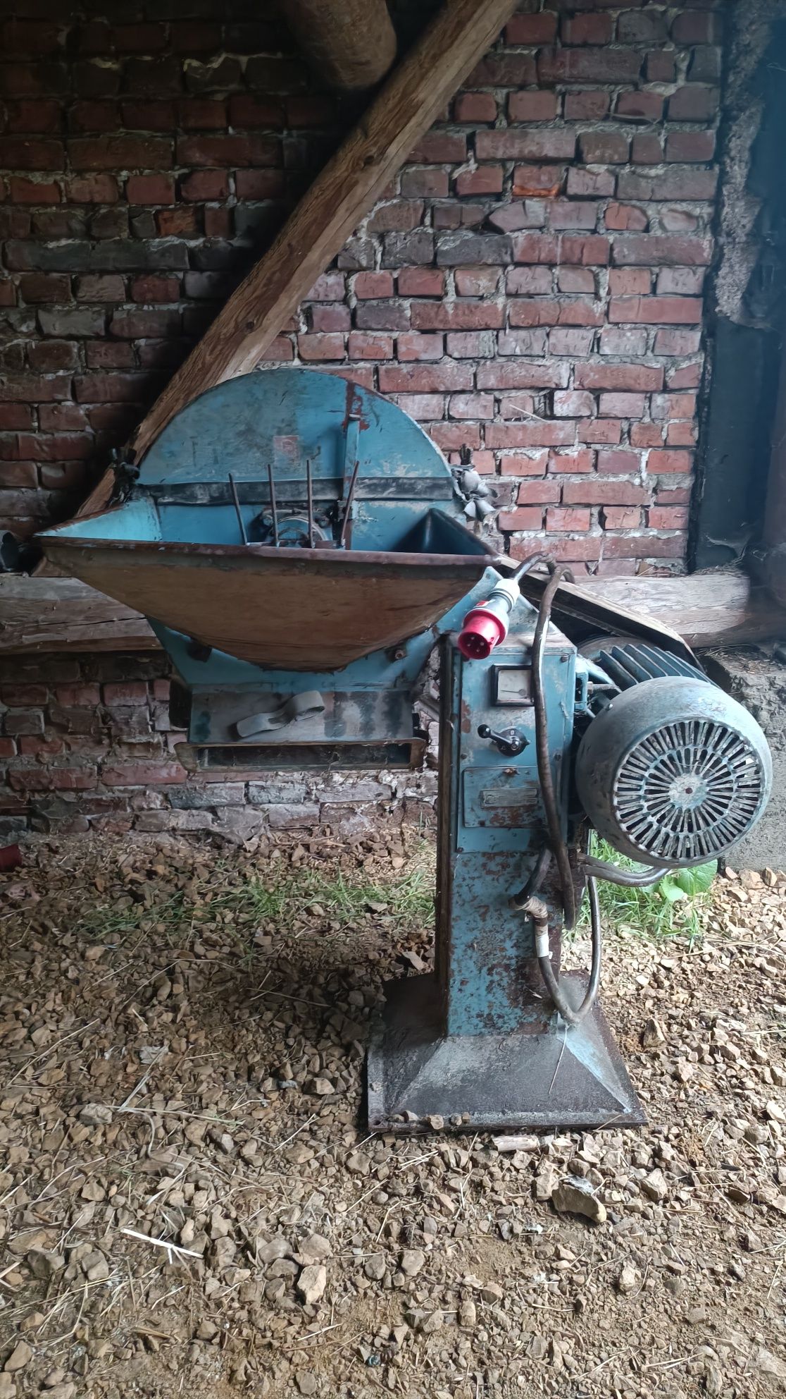 Młynek do zboża 10kw