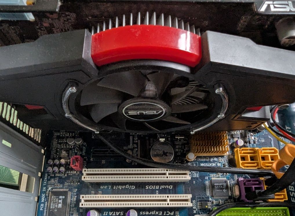 PC Xeon + GTX550Ti + SSD+HDD + Монітор 60 Гц