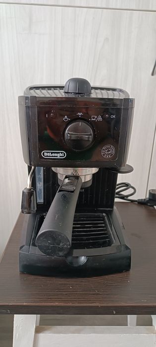 Кавоварка Delonghi ec151.b