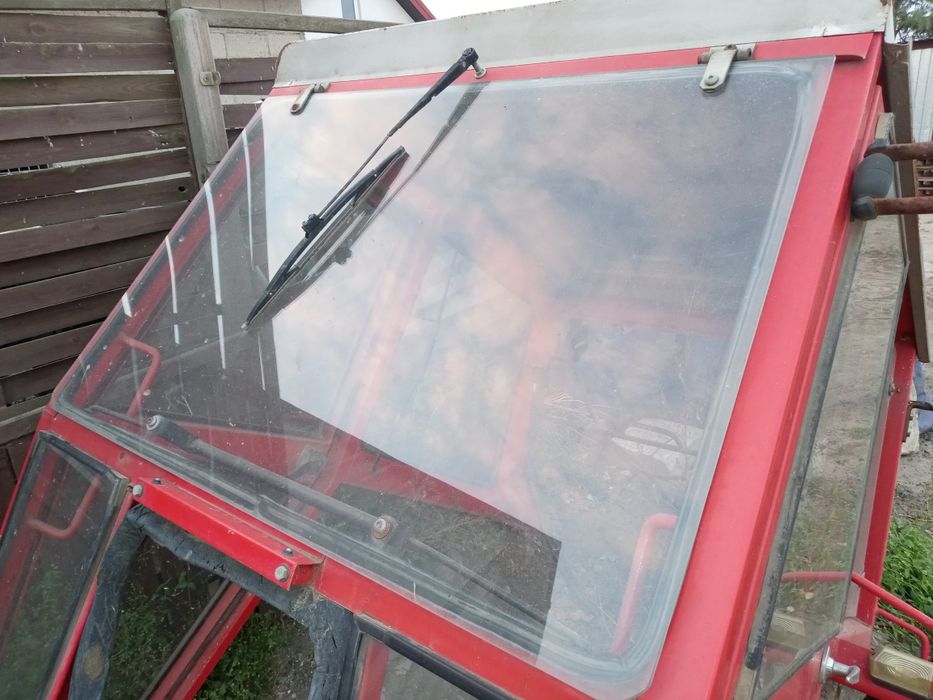 Burty do przyczepy komplet