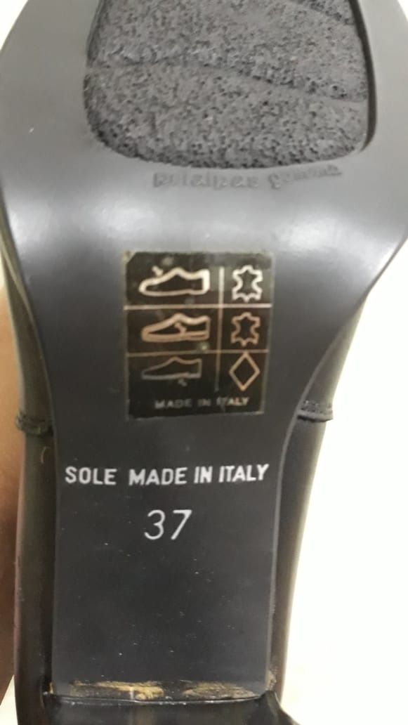 Продам женские новые итальянские сапоги, зима.