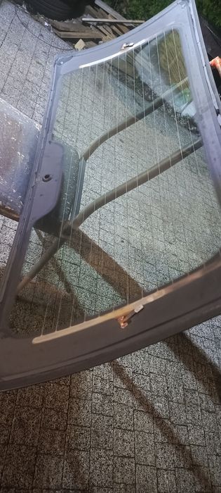 Tylna szyba klapy bagażnika Opel Meriva