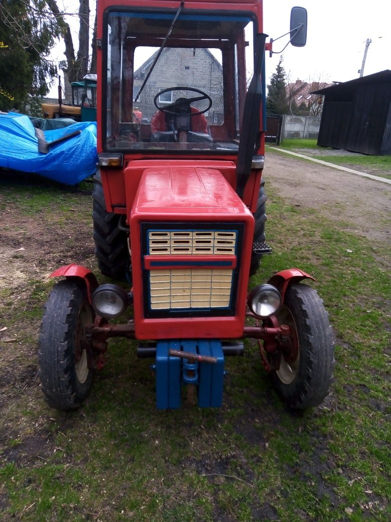 Sprzedam ciągnik t-25